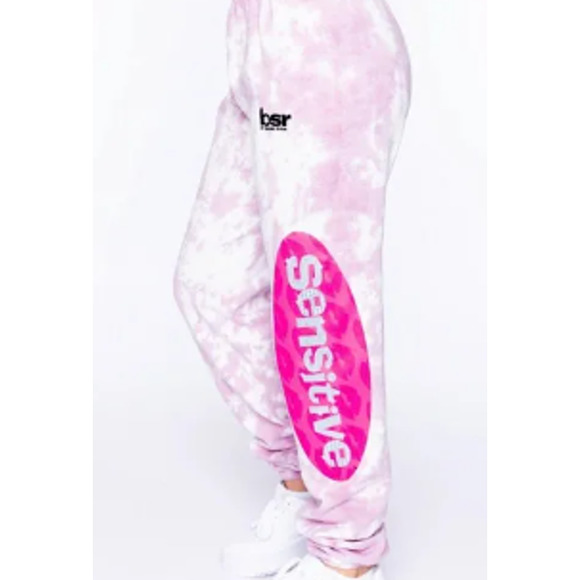 NIP REVOLVE BSR Samii‎ Ryan Sensitive Joggers Size Medium in Pink - Picture 1 of 7